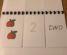 Load image into Gallery viewer, I Can Count to 10 Flip Book